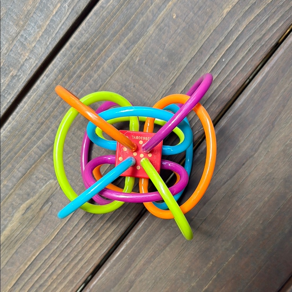 Manhattan Toy - Winkel Rattle - Picture 1 of 6